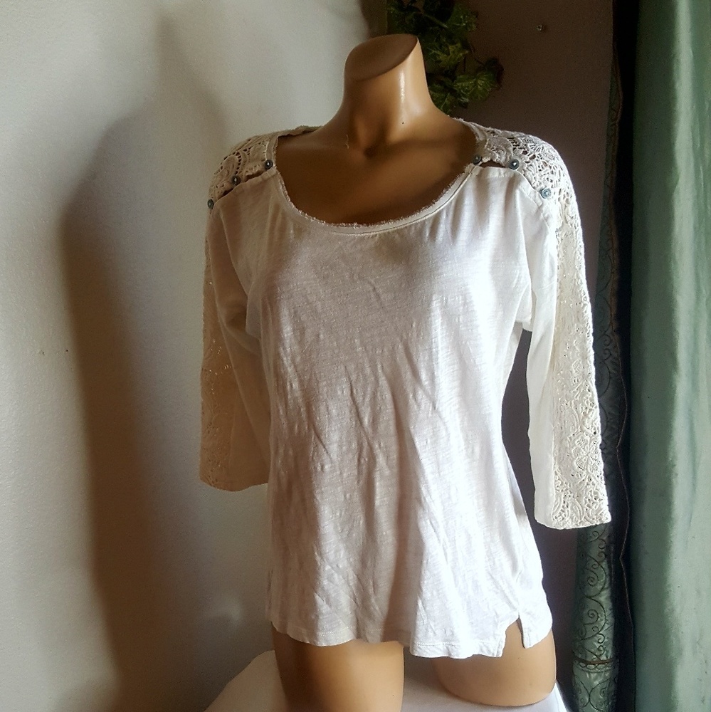 🍬Anthro. little yellow button Mabel knit top S - Picture 3 of 8